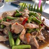หมูสะดุ้ง