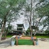 บรรยากาศโดยรอบ เงียบสงบ ตอบโจทย์ถูกใจมากค่ะ ฟินกับสายลม แสงแดด 