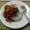 ผัดพริกแกงหมูราดข้าว