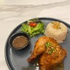 ข้าวสมุนไพรไก่อบราดซอสหัวหอม รสละมุน ติดใจ
