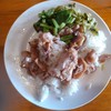 ข้าวขาหมูใส่คากิ