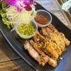 หมูกรอบ