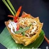 ผัดไทยไร้เส้นในถ้วยกระทงเกี๊ยวกรอบ ผัดไทยไร้เส้นในถ้วยกระทงเกี๊ยวกรอบ