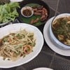 อาหารอร่อย ส้มตำคือแซ่บอีหลีทานคู่ข้าวเหนียว