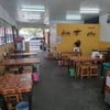 ด้านหลังเป็นลานจอดรถใหญ่ สะดวกสบาย
