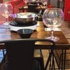 โต๊ะที่ร้านค่อนข้างจัดเป็นระบบระเบียบดีค่ะ
