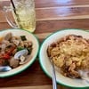ข้าวไข่เจียฟูกรอบ กับ ผัดหอยลายน้ำพริกเผาหวานไม่เลี่ยน