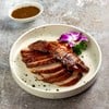 เป็ดย่างพริกไทยดำ (กลาง)