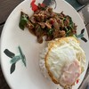 กะเพราเนื้อ+ไข่ดาว