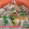 ต่อด้วยเส้นหมี่ลูกชิ้นหมูตุ๋นน้ำใส 40 บาท