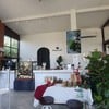 ในร้านจ๊ะ