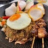 เหมือน Nasi Goreng 