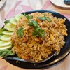 ปกติข้าวผัดกุ้งที่อื่จะข้าวขาวๆที่นี่เป็นโบราณใส่ซีอิ้วดำจ้า อร่อยมากกุ้งเยอะมาก