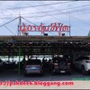 จากถนนใหญ่เลี้ยวเข้าซอยสุคนธมาน 100 เมตร ติดริมน้ำแม่กลอง มีที่จอดรถรองรับ

