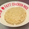 ข้าวมัน จะใช้กระเทียมไทยกลีบเล็ก ในการผัดกับมันไก่เพื่อให้ข้าวหอมและมันเล็กน้อย