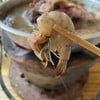 กุ้งจริงที่ร้านมีรูปที่ร้านโปรโมทต่างจากของจริงอย่างมาก ทำให้เสียความรู้สึกในการ