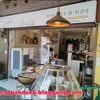 ร้านตึกแถวคูหาเดียวปากซอยเจริญนคร 21 ตั้งกระทะทองไว้หน้าร้าน
