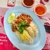 ข้าวมันไก่ต้มปนไก่ทอด