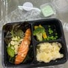 แซลม่อนย่างผักโขม