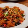 รสชาติจะมีความเค็มนิดๆ เนื้อไก่จะกรอบนอกนุ่มใน