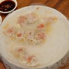 หมูเน้นๆ จิ้มกับน้ำจิ้มของทางร้านคือฟินมาก แนะนำให้ทานตอนร้อนๆ 