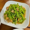 ผัดผักบุ้งหมูกรอบ