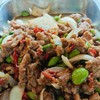 หมูกะปิสะตอ