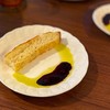 Focaccia ที่นี่อร่อยมาก(แป้งซาวโด) โอลิฟออยล์ฉ่ำาาา เสิร์ฟกับ 8Yr.Aged Balsamic