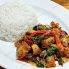 ข้าวผัดกระเพราหมูกรอบ