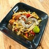 ส้มตำใส่กุ้งรสชาติจัดจ้าน