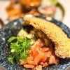 ยำส้มฉุนปลาฟูกุ้งหวาน เมนูเรียกน้ำย่อยที่ให้บาลานซ์ดีทีเดียว รสชาติกลมอมเปรี้ยวน