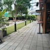 สวนด้านข้าง ตอนเย็นนั่งได้