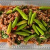 กะเพาหมูสับ กับข้าว 100 บาท