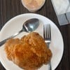 สะโพกไก่ทอด คู่กับ henry sauce คือที่!