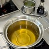 ซุปจัดมาให้แบบคนละหม้อ เปลี่ยนซุปได้ ซุปนี้คือซุปสุกี้ยากี้น้ำดำ