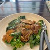 ก๋วยเตี๋ยวผัดซีอิ้วคะน้าฮ่องกง