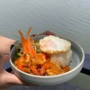 ข้าวราดกุ้งผัดผงกะหรี่