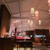 บรรยากาศร้าน เหมาะกับเพื่อน ๆ ที่มานั่งคุย  มีที่นั่ง นอกห้องแอร์ หรือแบบส่วนตัว