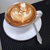 กาแฟกินง่ายและเข้าใจง่าย ทานคู่กับ banana bread ตามสไตล์ออสเตรเลีย มันเข้ากันดี!