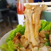 ก๋วยเตี๋ยวคั่วไก่+ปลาหมึกกรอบ ก๋วยเตี๋ยวคั่วไก่+ปลาหมึกกรอบ