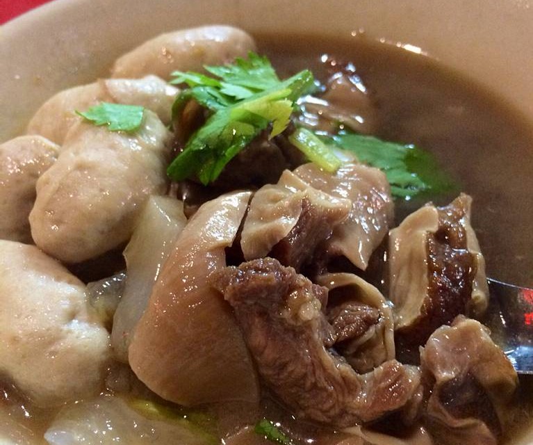 หมูตุ๋น เอ็นตุ๋น เจ้าเก่าบางรัก หมูตุ๋น เอ็นตุ๋น เจ้าเก่าบางรัก