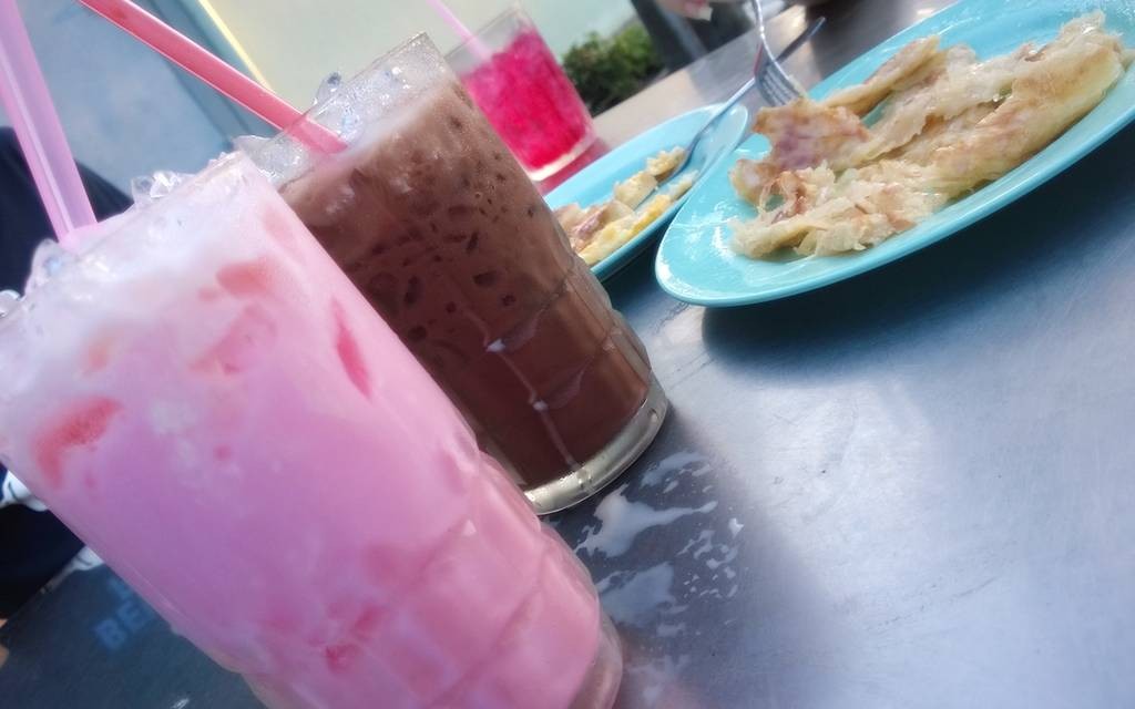 โรตีอาม่า น้ำชาอากง สาขาต้นตำหรับ โรตีอาม่า น้ำชาอากง สาขาต้นตำหรับ