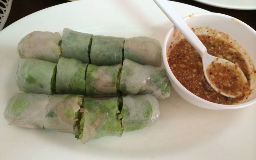 แหนมเนืองอิงธาร แหนมเนืองอิงธาร