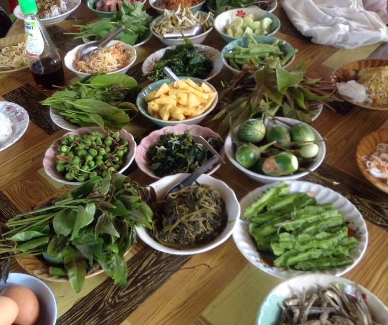 ขนมจีนป้าศล หน้าศาล เจ้าพังงา ขนมจีนป้าศล หน้าศาล เจ้าพังงา
