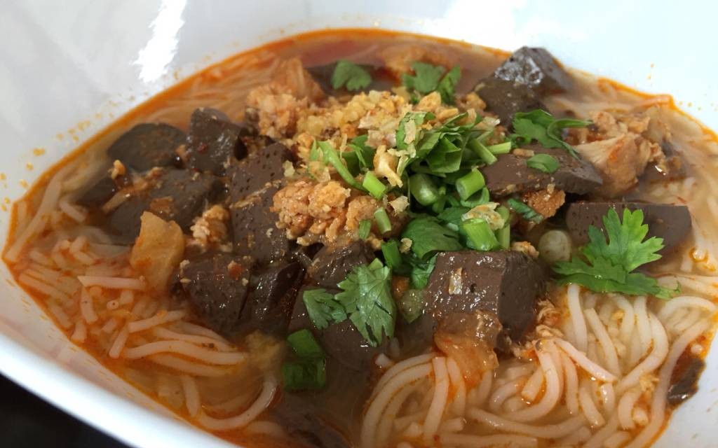ข้าวซอยลำดวนฟ้าฮ่าม วิภาวดีรังสิต ข้าวซอยลำดวนฟ้าฮ่าม วิภาวดีรังสิต