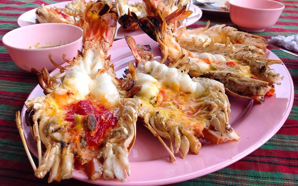 บ้านไม้ริมน้ำ บ้านไม้ริมน้ำ