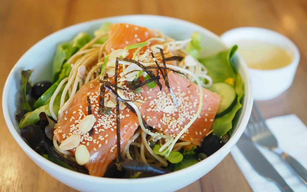 The Salad Concept นิมมานเหมินทร์–ศิริมังคลาจารย์ The Salad Concept นิมมานเหมินทร์–ศิริมังคลาจารย์