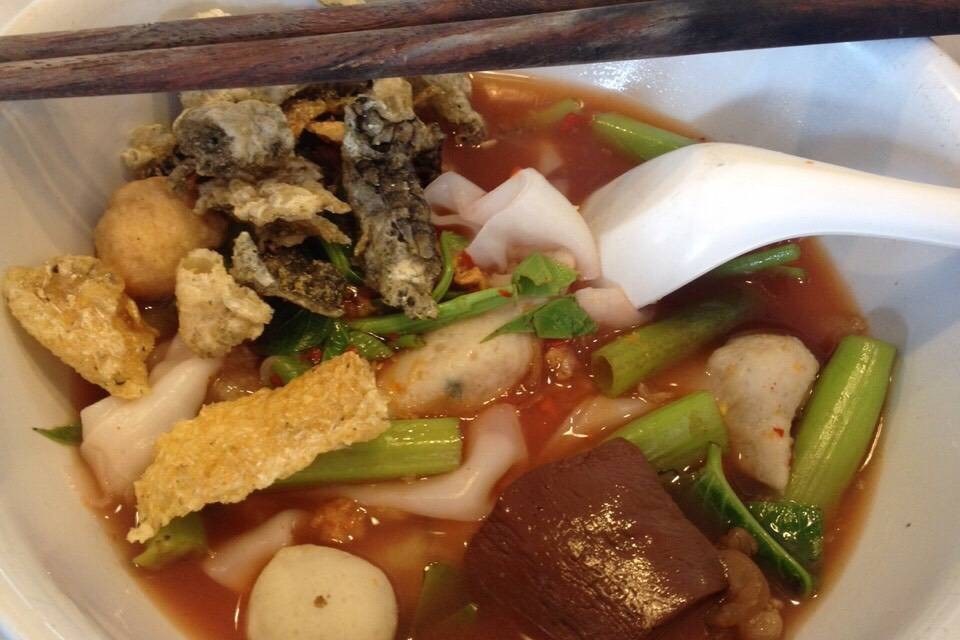เย็นตาโฟเครื่องทรง โดย อ.มัลลิการ์ เซ็นทรัลรัตนาธิเบศร์ เย็นตาโฟเครื่องทรง โดย อ.มัลลิการ์ เซ็นทรัลรัตนาธิเบศร์