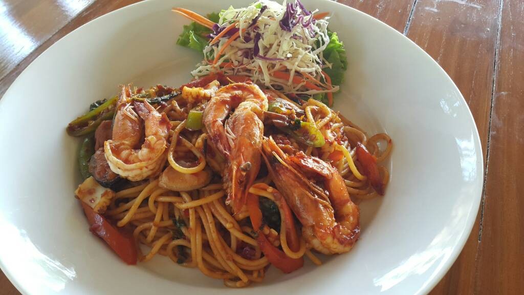 OASIS Bar & Restaurant