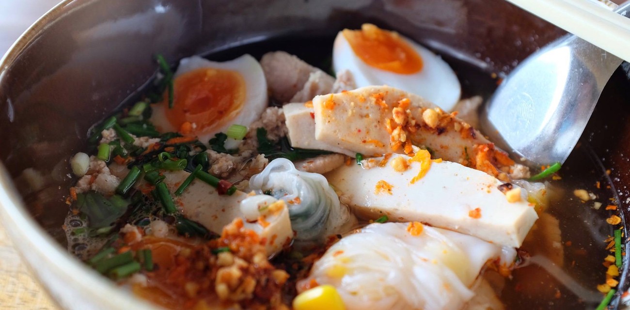 คุณแจงก๋วยเตี๋ยวปากหม้อเข้าวัง